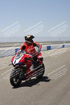 media/Jun-07-2025-TrackDaz (Sat) [[4413525952]]/B Group/grid/
